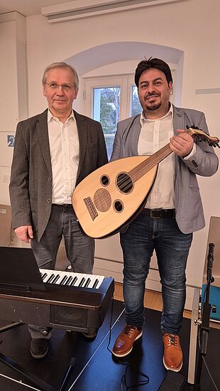 AUSKLANG 
- reinkommen | rauskommen