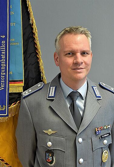 "Auf ein Bier mit..." Oberstleutnant Dr. Tobias Gößlbauer