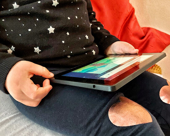 Fernseher, Tablet, Handy und Co. - Medien im Kinderalltag