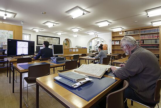 Forschung im Archiv - Möglichkeiten und Grenzen