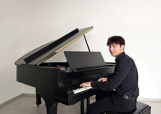 AUSKLANG 
- reinkommen | rauskommen